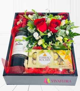 Caja Premium con Vino, Rosas y Ferrero Rocher