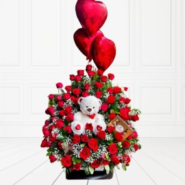 Arreglo Premium de Rosas Rojas con Oso, Chocolates y Globos Corazón